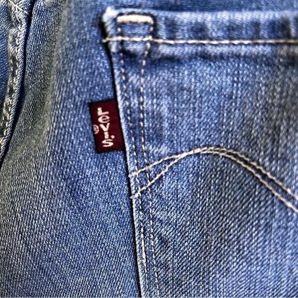 Levi’s Slight Curve Mid Rise Straight Leg Jeans Medium Rinse Women’s Size 14 EUC - Picture 5 of 8